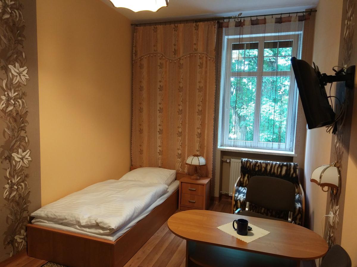 Palac Ogrodowa Tarnowskie Gory Bagian luar foto
